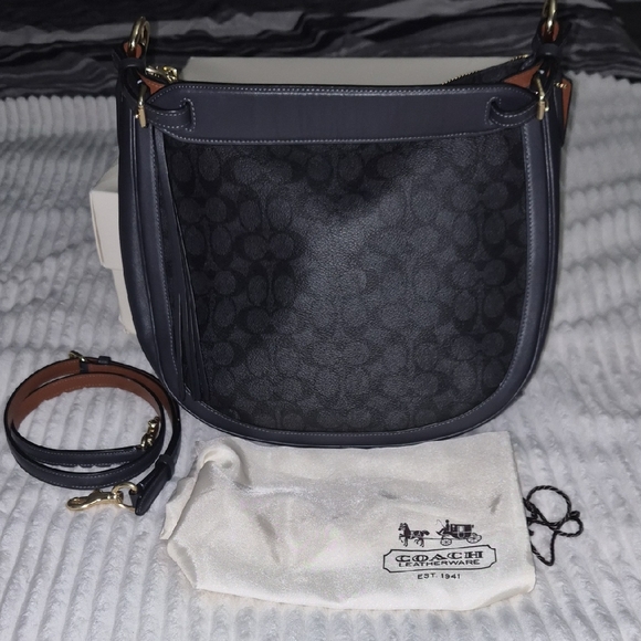 Coach Handbags - Coach Sutton Hobo With Crossbody Strap